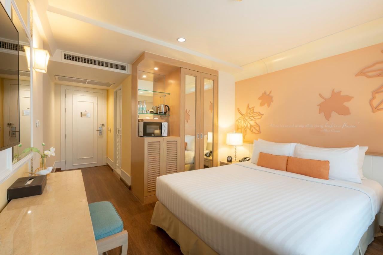 La Petite Salil Sukhumvit Thonglor 1 Hotel Bangkok Exterior photo