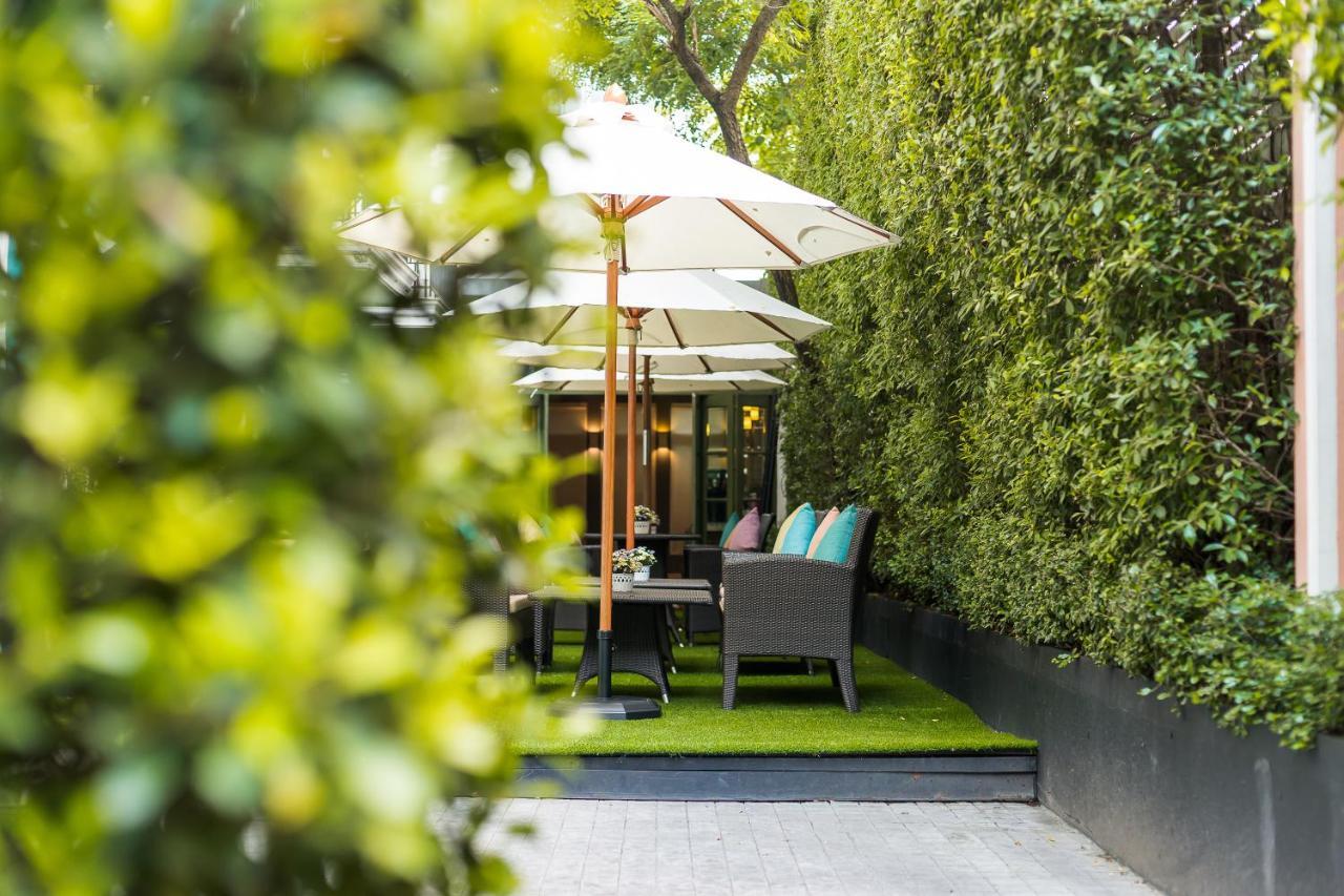 La Petite Salil Sukhumvit Thonglor 1 Hotel Bangkok Exterior photo